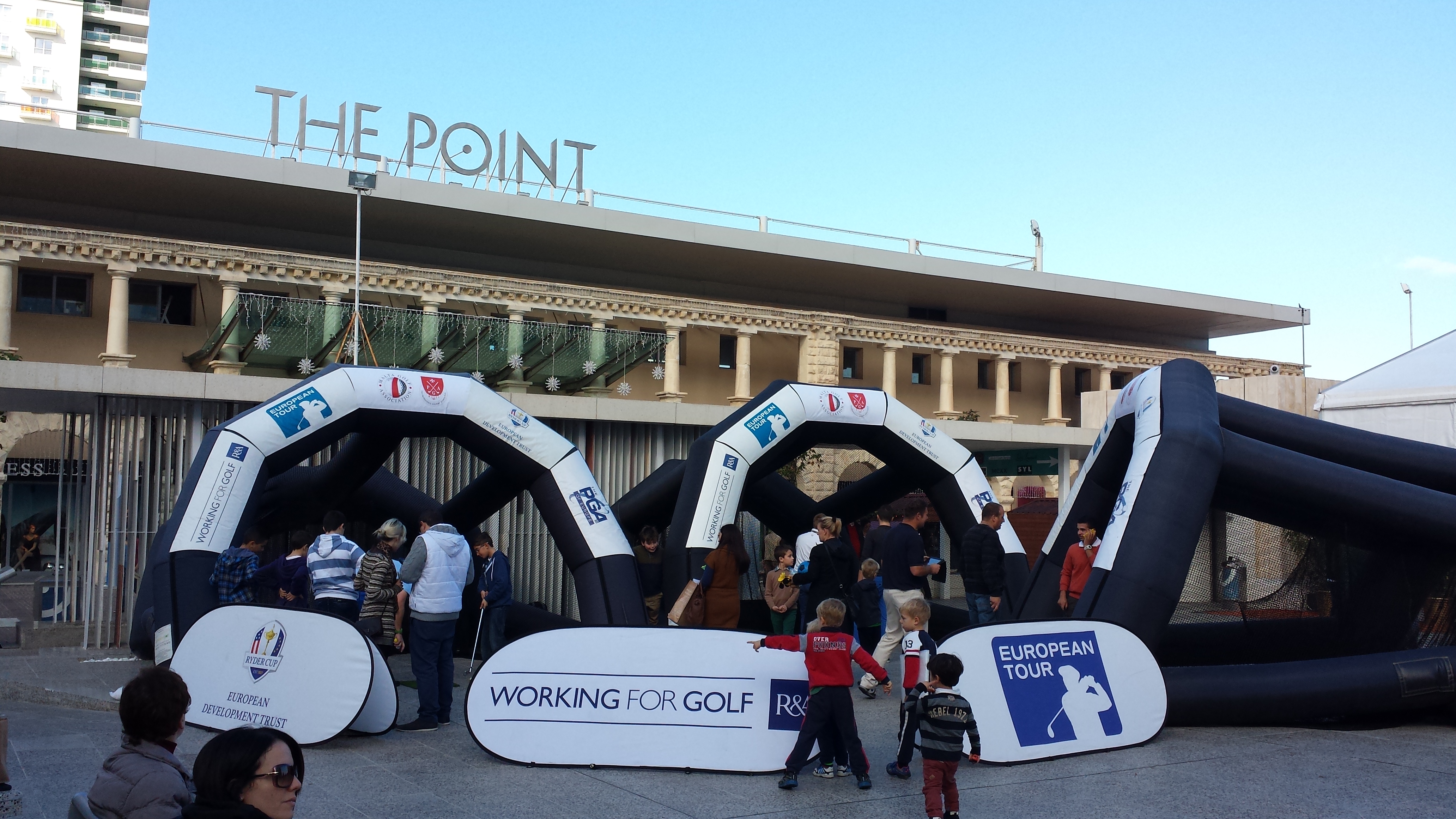 GOLF ROADSHOW